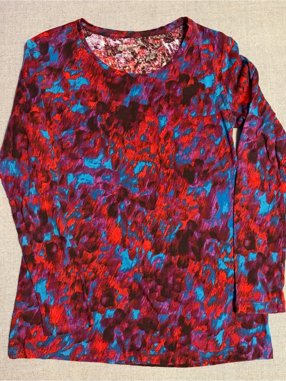 Daisy Fuentes Red, Blue & Purple Abstract Floral Long Sleeve Crewneck Top